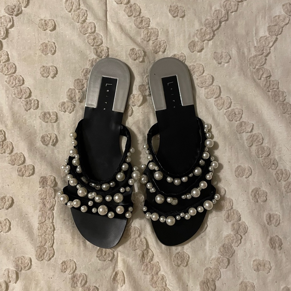 Leith Pearl Sandals